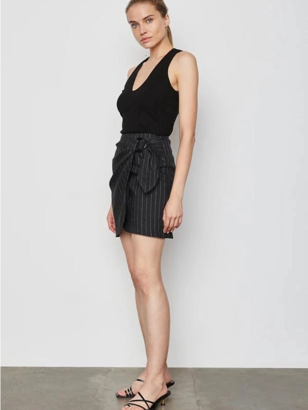NEW w/Tags REVOLVE Bailey 44 Flory Skirt in Black Pinstripe Size XS - Picture 4 of 14